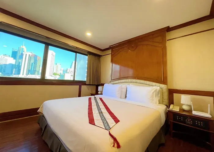 Hotel The Promenade 3*