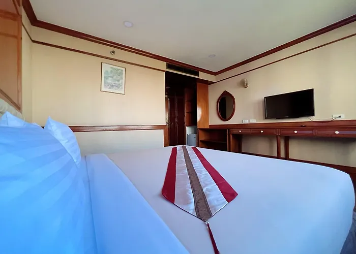 The Promenade Hotel 3*