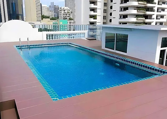 The Promenade 3*
