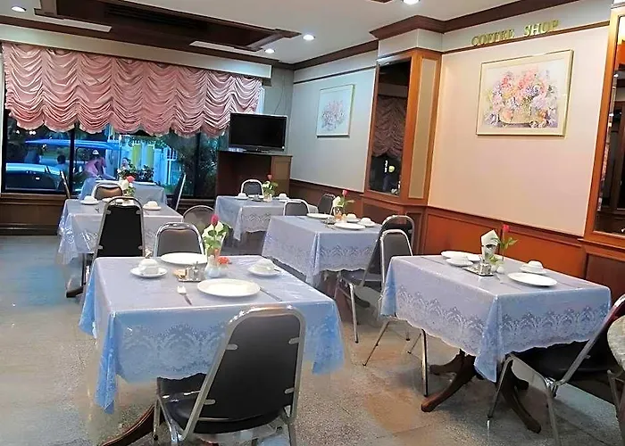 Hotel The Promenade Bangkok
