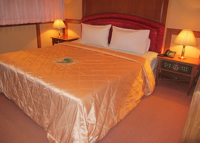 The Promenade Hotel 3*